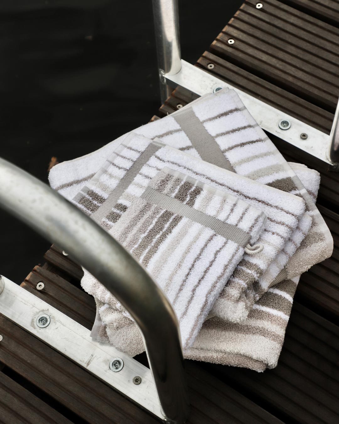 gestreepte handdoek design